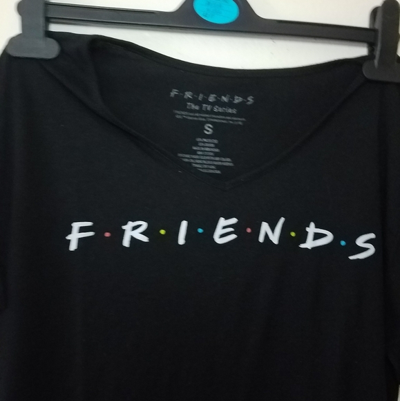 Friends t- shirt - Picture 2 of 2